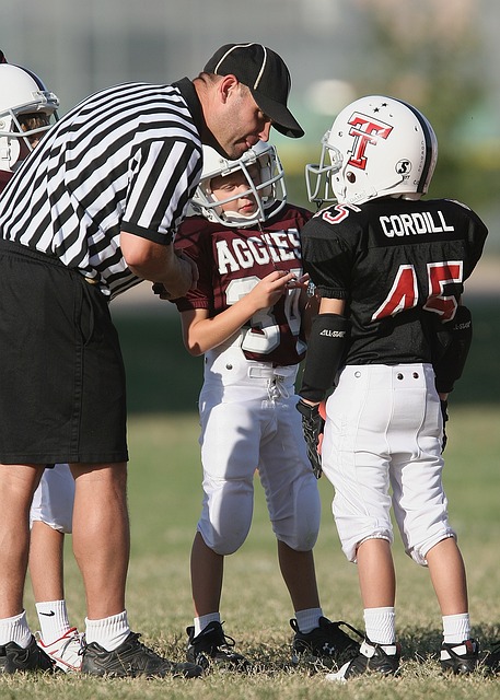 苏亚雷斯因为无球踢人被禁赛一场